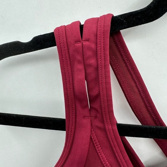 Yvette Red Cross-cross back padded athleisure activewear woman sports bra. XL - Picture 10 of 10